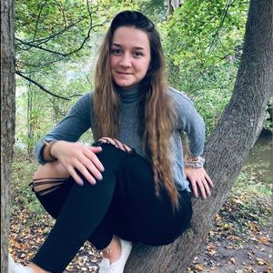 Meet your Posher, Anna